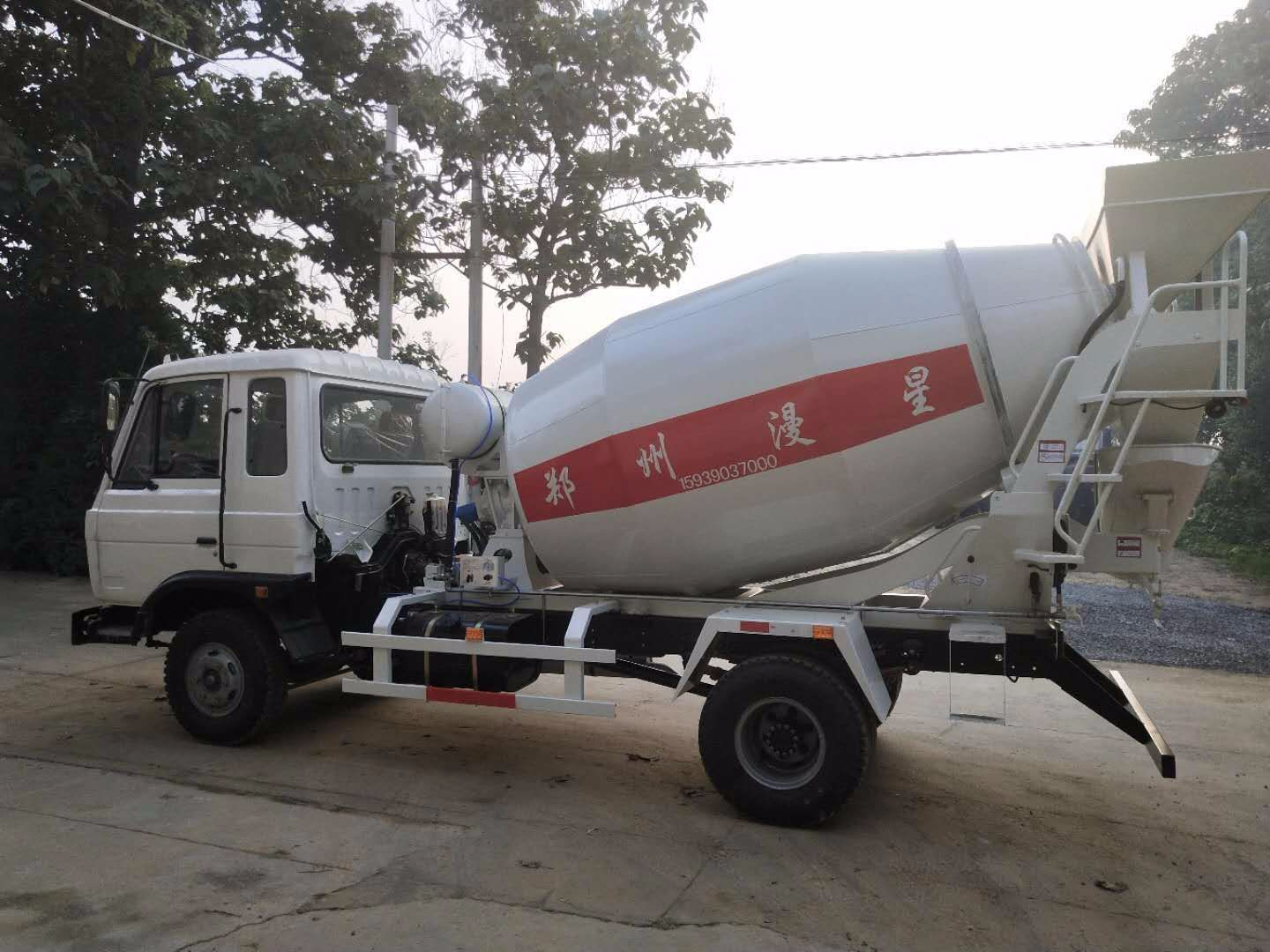 水泥攪拌車(chē)散熱器故障如何排除？